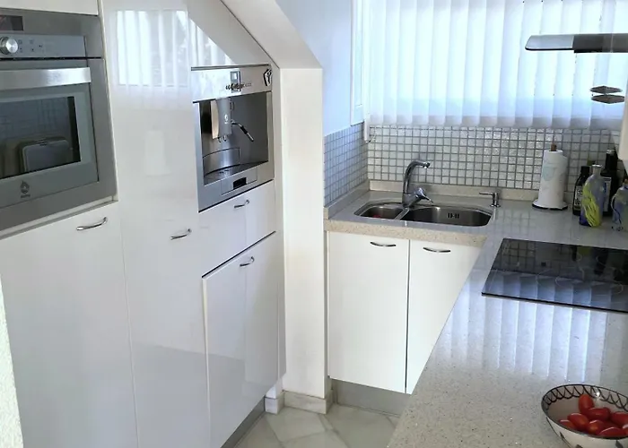 E04 Jardines 1 - Lägenhet *